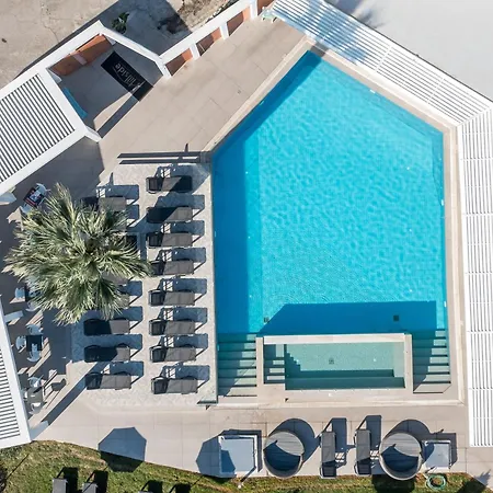 Apartmanhotel Hillside & 2*