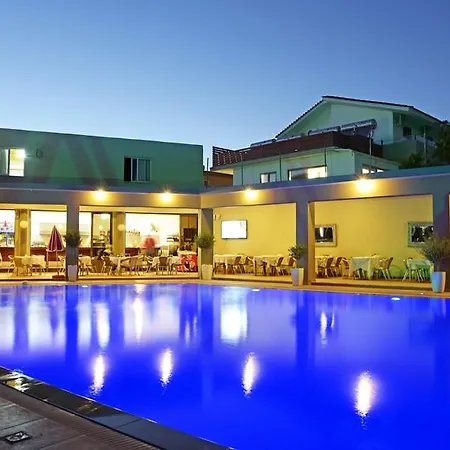 Apartmanhotel Hillside &