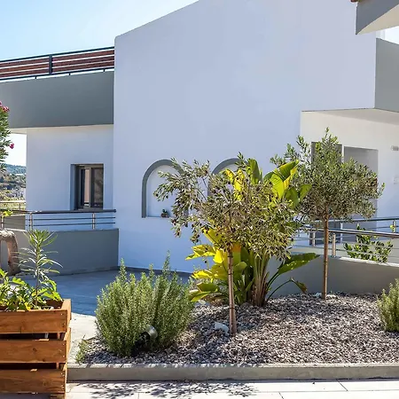 Apartmanhotel Hillside & 2*
